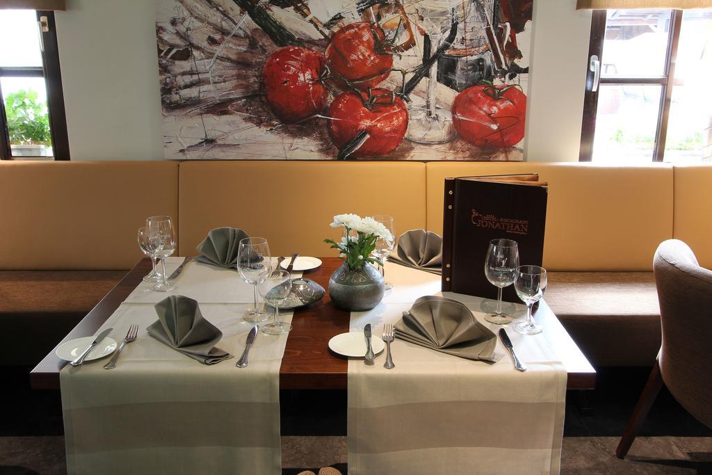 Akzent Hotel Jonathan Lippstadt Esterno foto