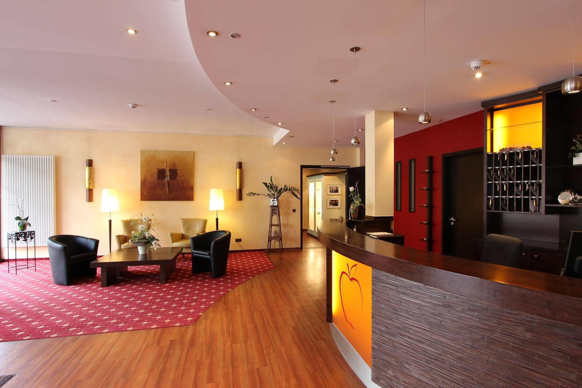 Akzent Hotel Jonathan Lippstadt Esterno foto